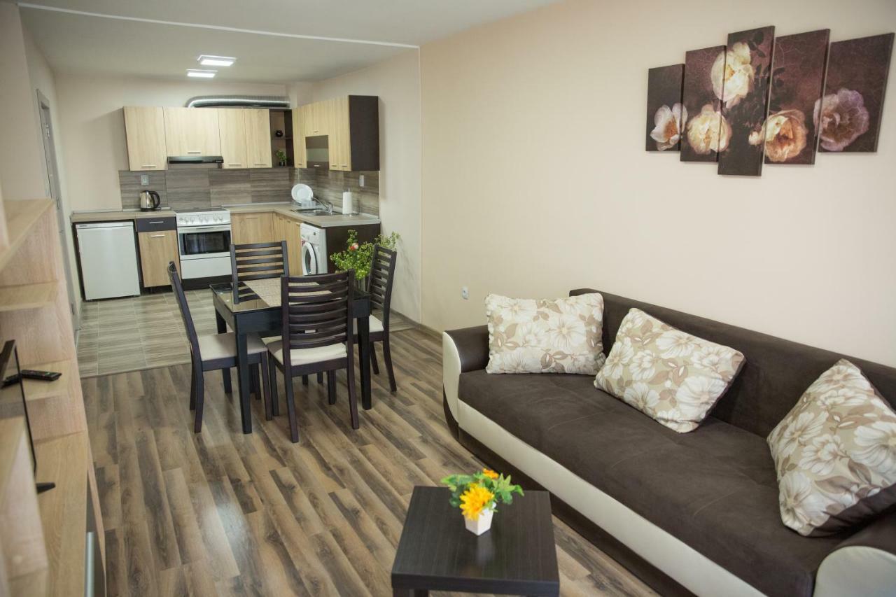 Emalena Apartment Βάρνα Εξωτερικό φωτογραφία